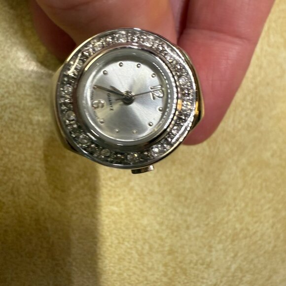 Avon Watch Ring w/April Birthstone Rhinestones Around Dial - Picture 4 of 8